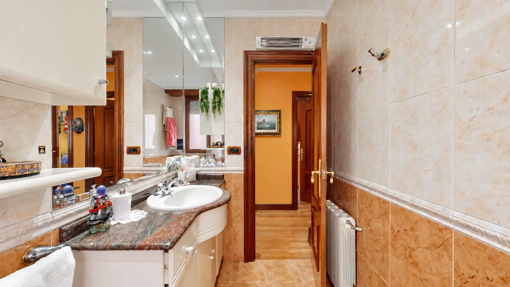 Baño de Piso en venta en Bilbao  con Calefacción y Terraza
