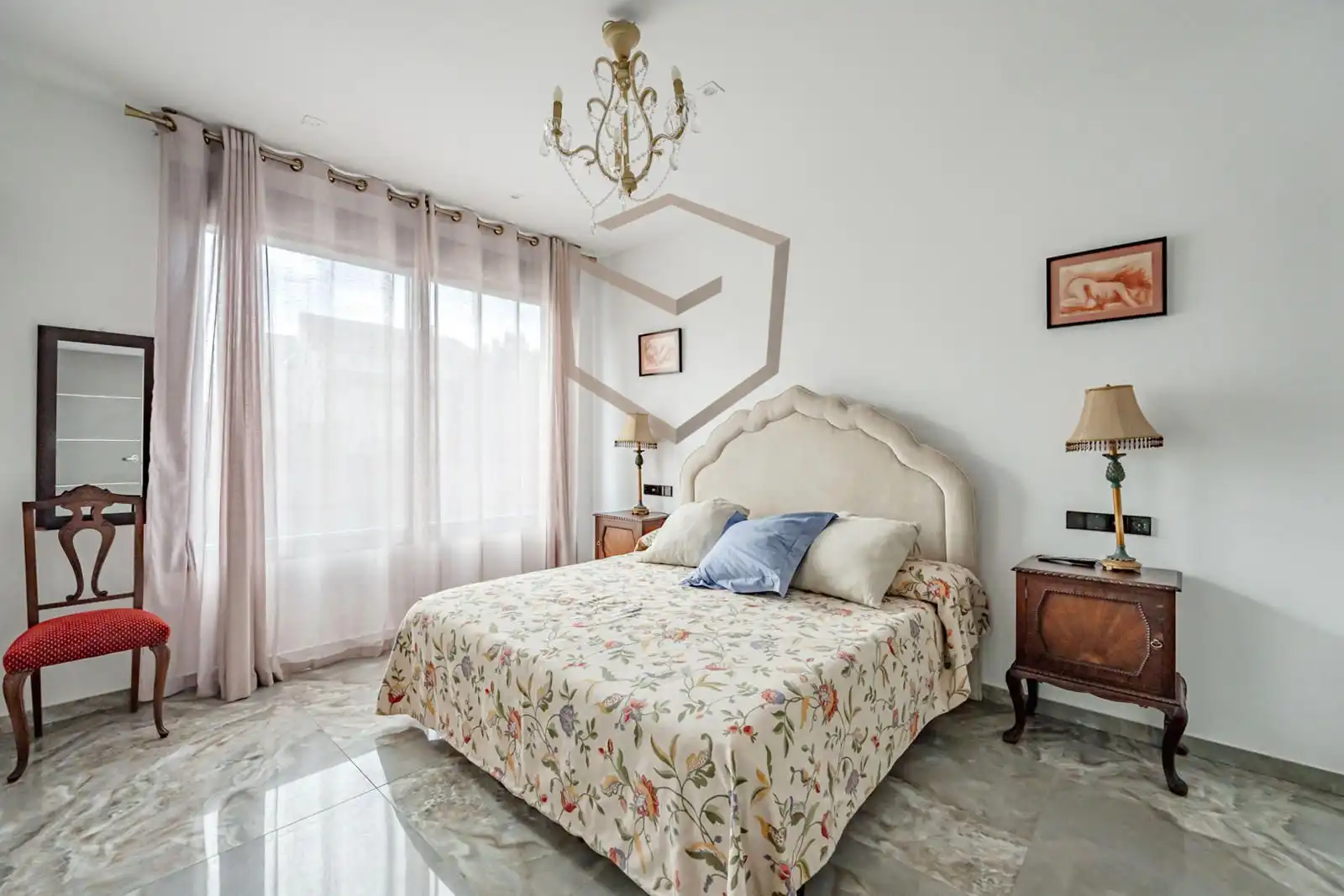 Schlafzimmer von Einfamilien-Reihenhaus zum Verkauf in Pozuelo de Alarcón mit Klimaanlage, Heizung und Terrasse