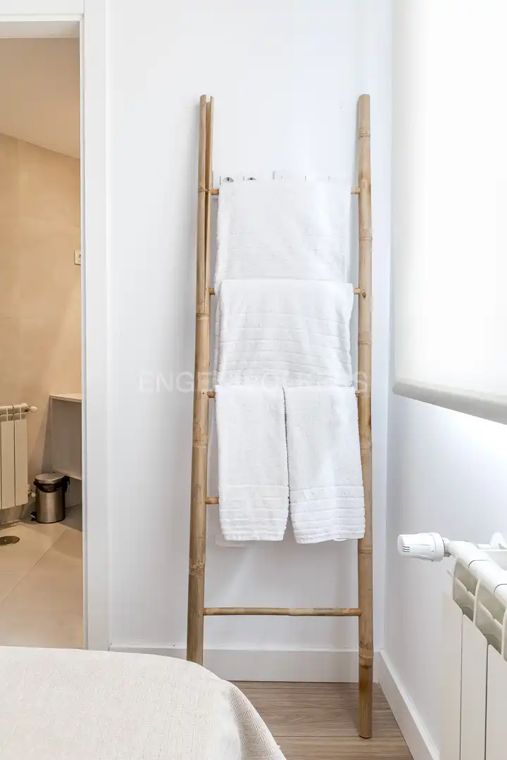 Baño de Apartamento de alquiler en Madrid con Aire acondicionado, Calefacción y Amueblado