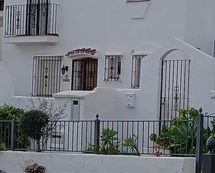 Exterior view of House or chalet for sale in Marbella  with Balcony and Community pool