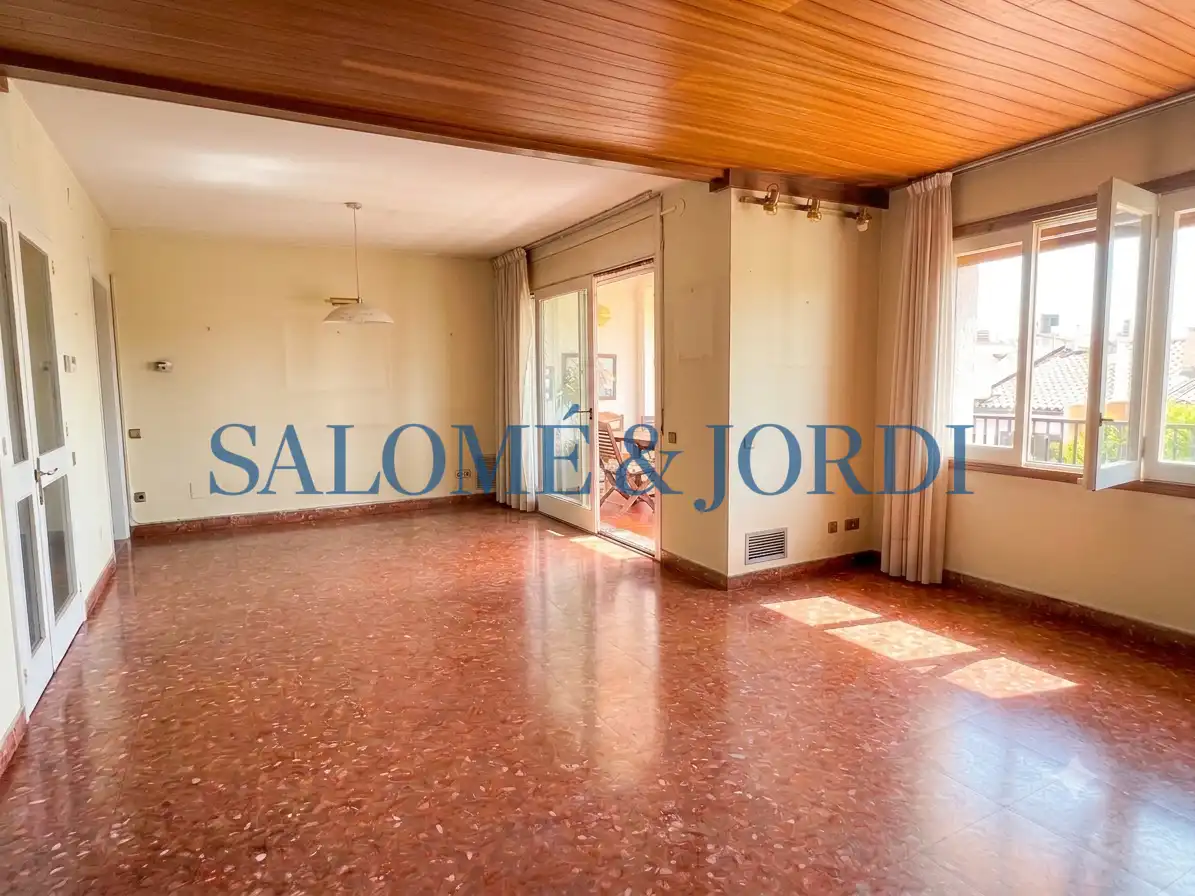 Comedor de Piso en venta en Vilassar de Mar con Aire acondicionado, Terraza y Amueblado