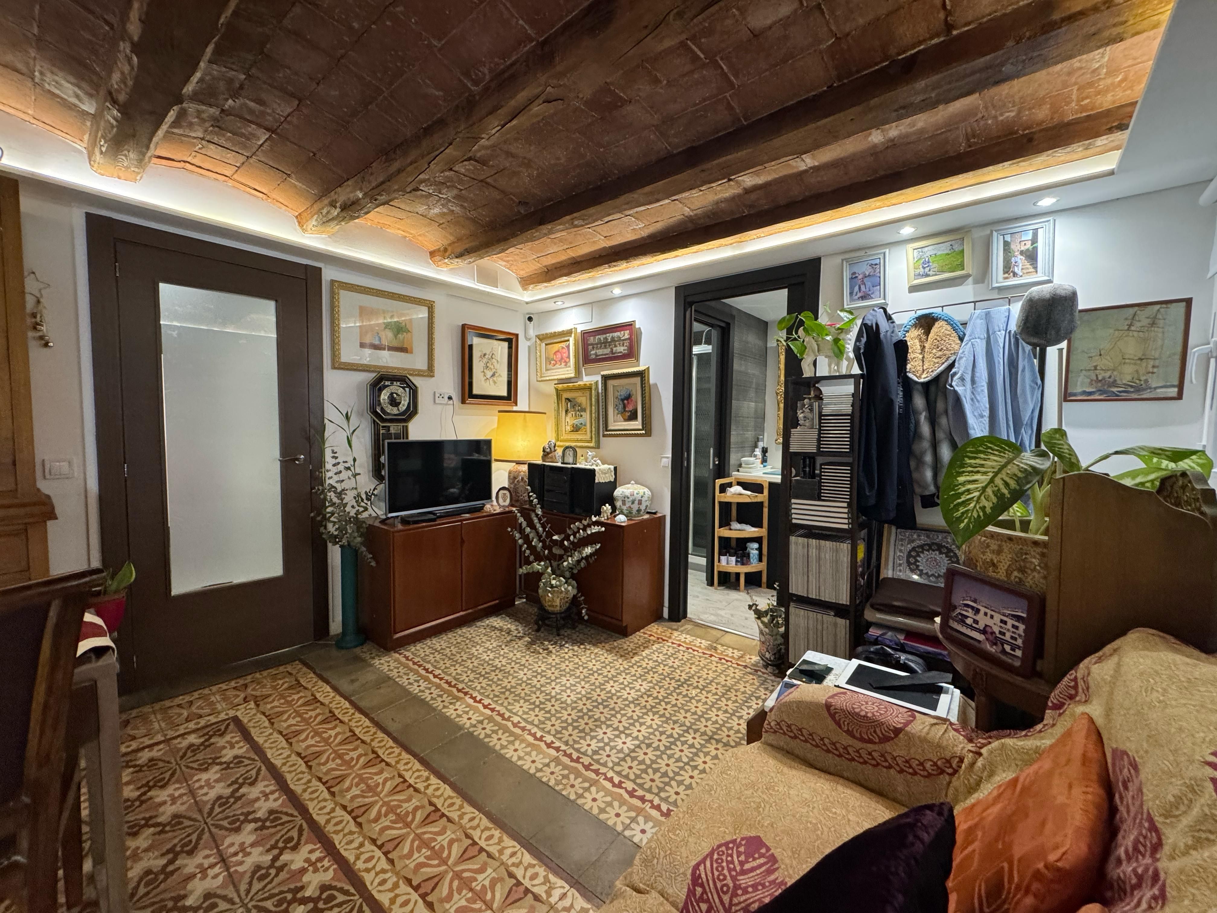 Flat for sale in  Barcelona Capital  with Balcony