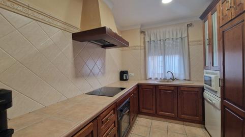 Foto 5 de Pis en venda a Lora del Río, Sevilla