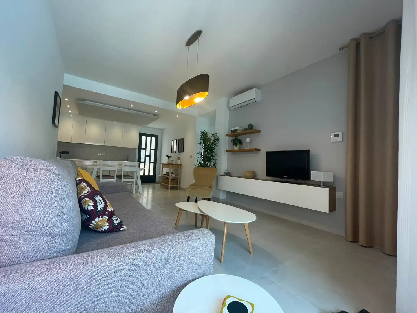 Sala d'estar de Casa o xalet en venda en Pilar de la Horadada amb Aire condicionat, Calefacció i Jardí privat