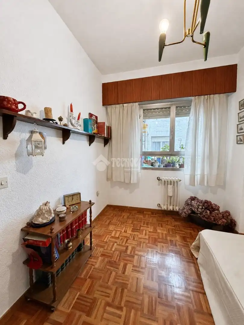 Dormitori de Pis en venda en Madrid amb Aire condicionat, Calefacció i Terrassa
