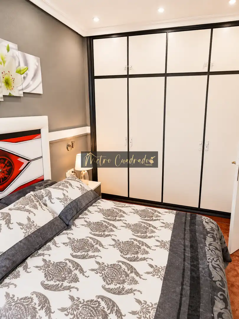 Bedroom of Flat for sale in Almendralejo  with Air Conditioner and Storage room