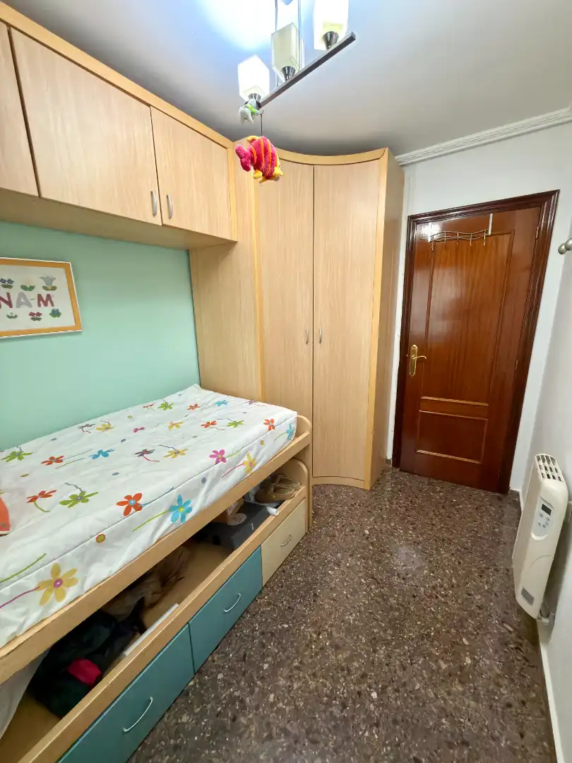 Habitación de Piso de alquiler en Xirivella con Aire acondicionado, Calefacción y Terraza