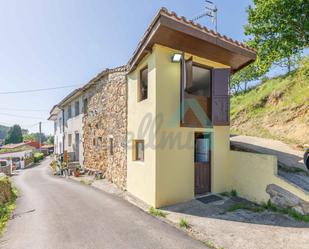 Exterior view of Single-family semi-detached for sale in Villaviciosa  with Balcony