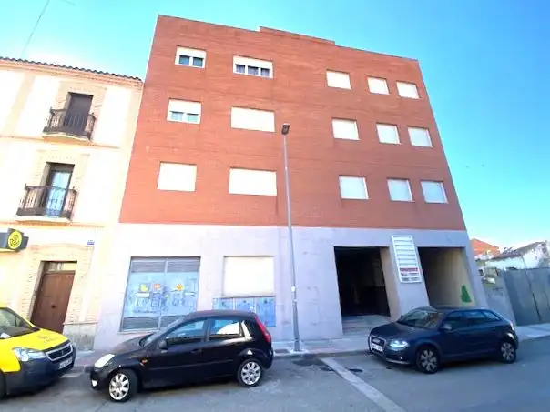 Vista exterior de Local en venta en Recas