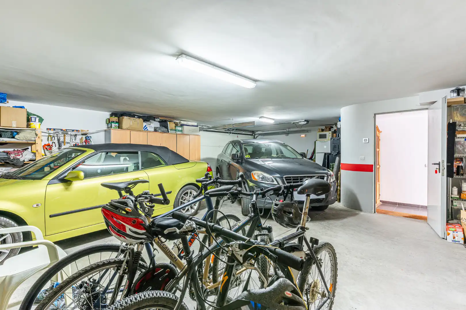 Parking of Detached homes for sale in Las Rozas de Madrid  with Air Conditioner, Heating and Private garden