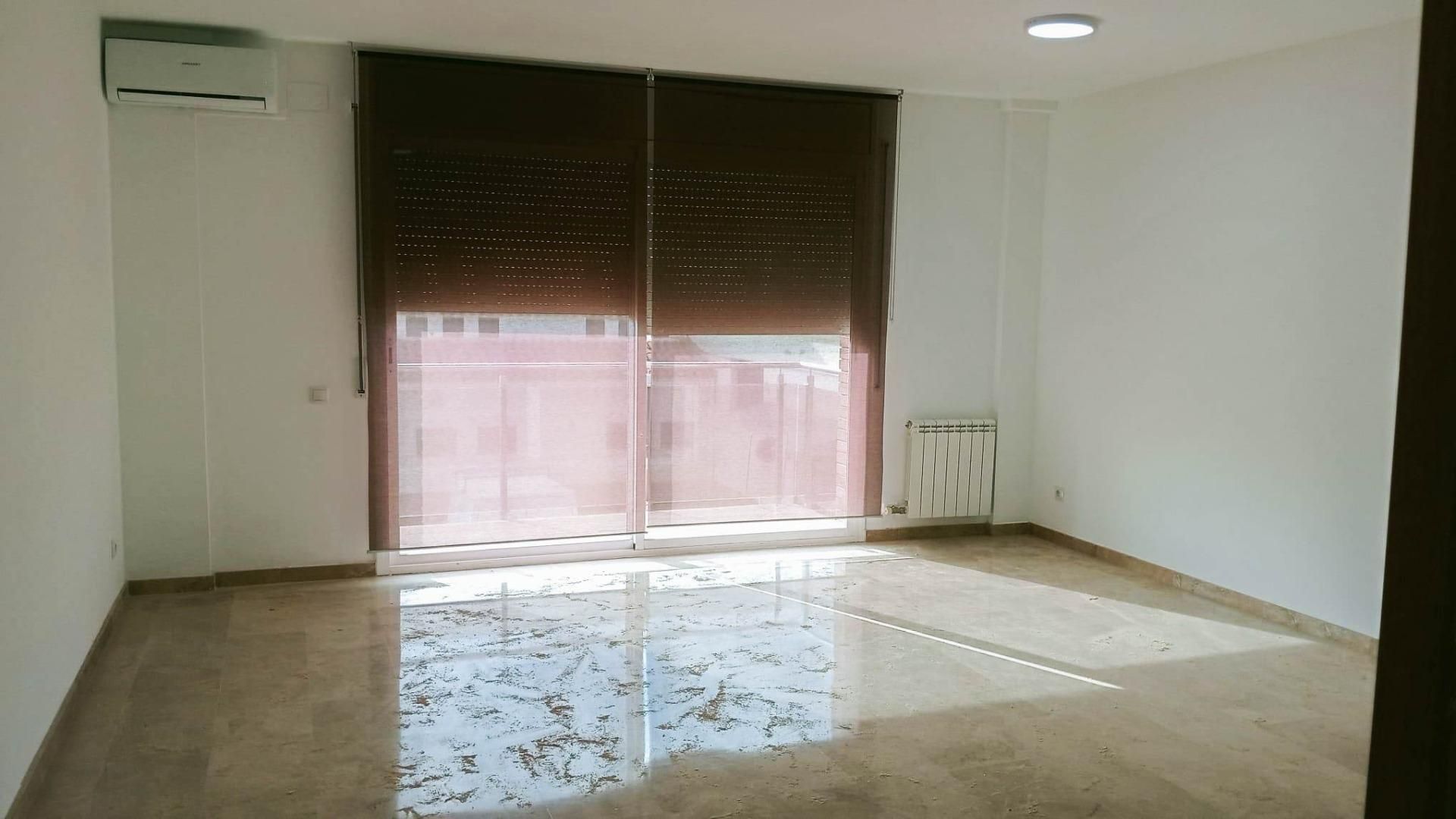 Wohnung miete in Olesa de Montserrat mit Heizung, Terrasse und Balkon