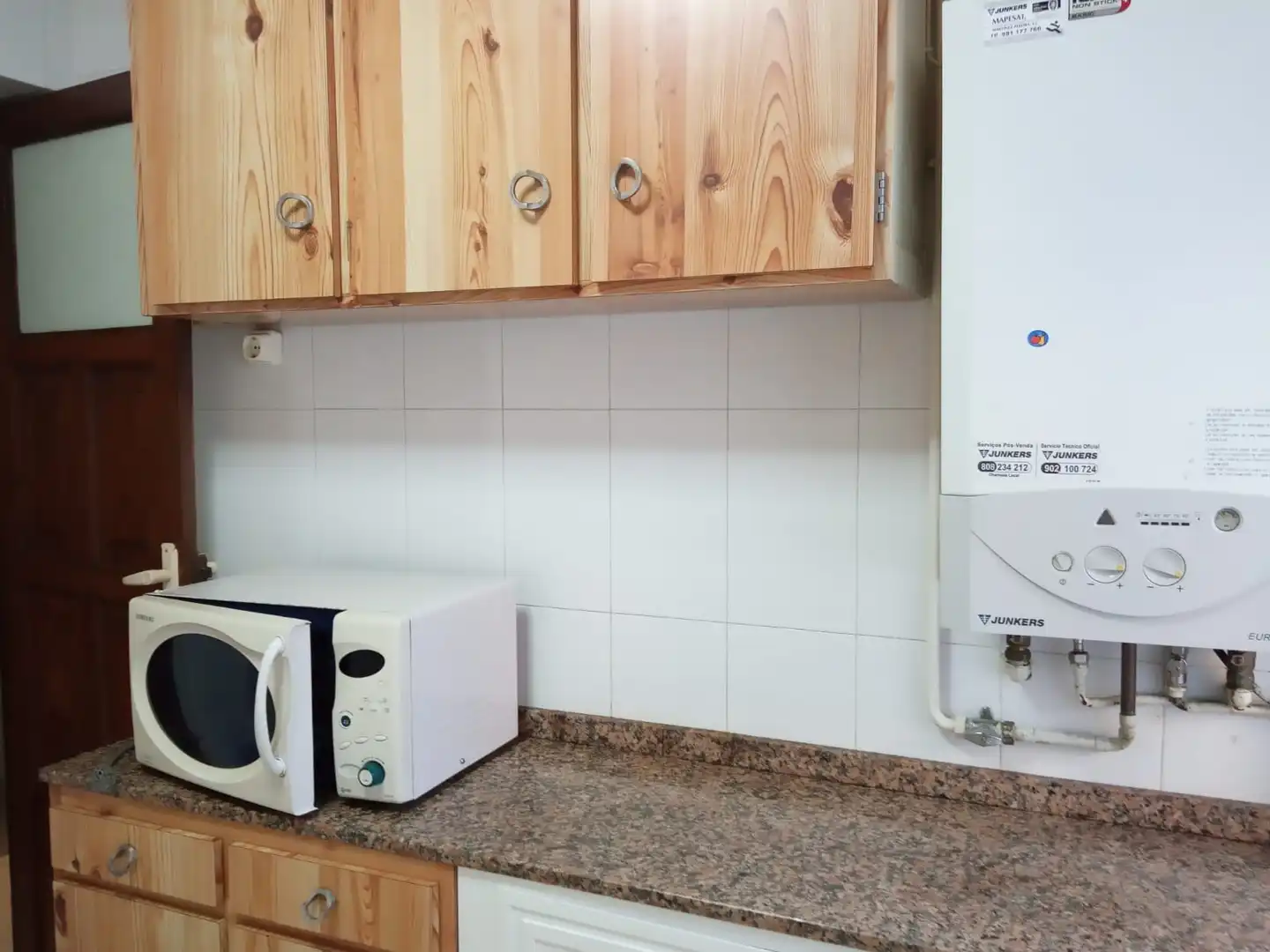 Cuina de Pis de lloguer en Santiago de Compostela  amb Moblat