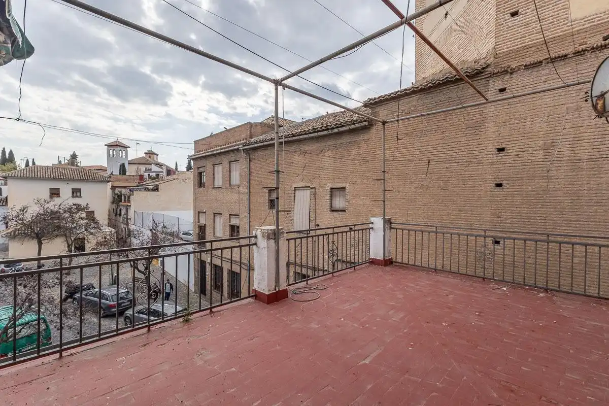 Casa con terraza en venta en Placeta de Abad 8, imagen 3