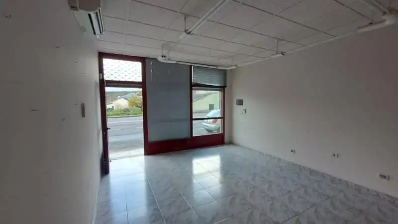 Commercial properties for sale in Bóveda