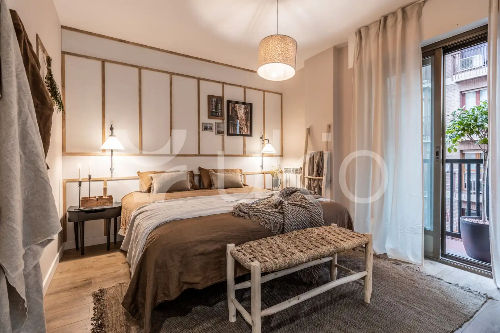 Schlafzimmer von Wohnungen zur Miete in Madrid mit Klimaanlage, Ofen und Waschmaschine