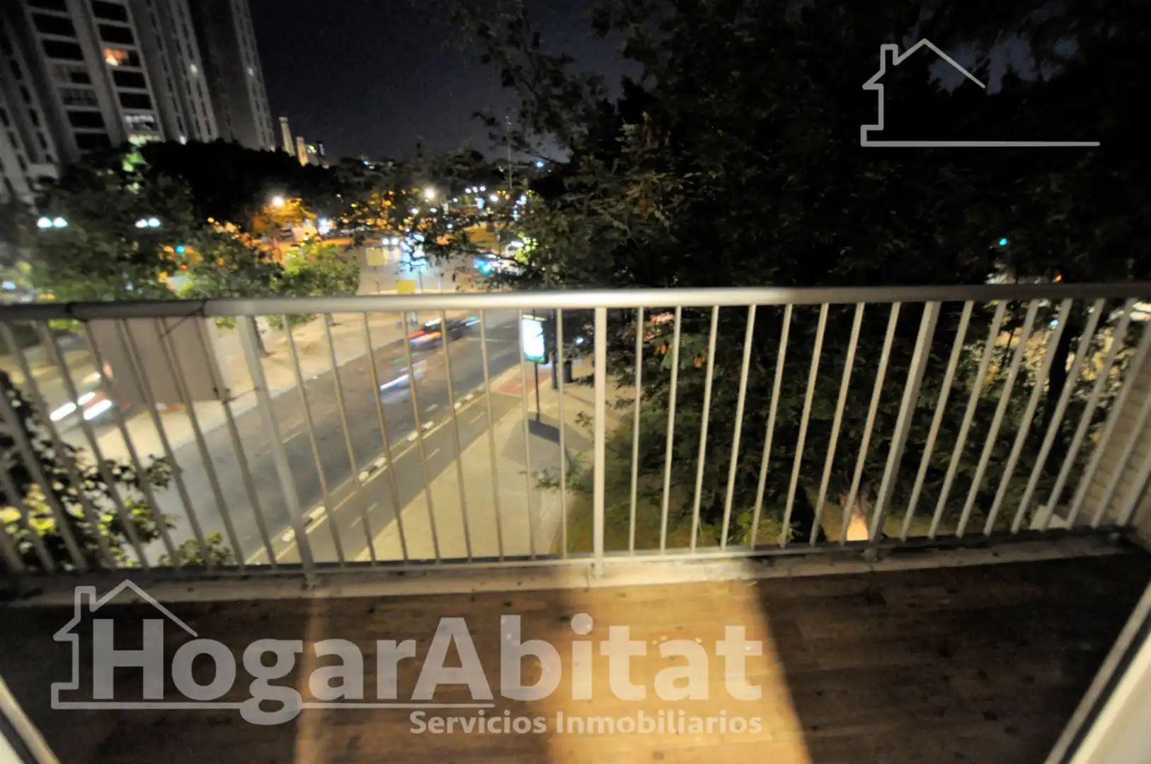 Exterior view of Flat for sale in Valencia  with Air Conditioner, Heating and Parquet flooring