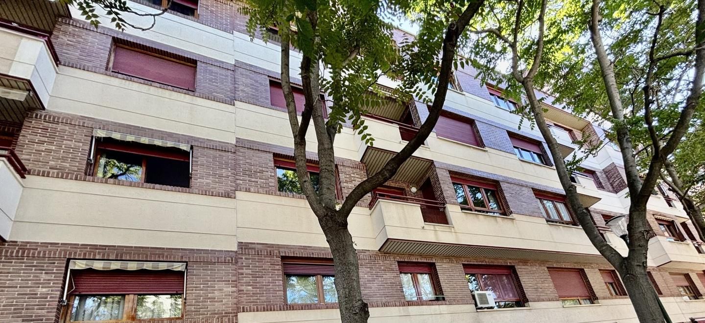 Vista exterior de Pis en venda en  Zaragoza Capital amb Aire condicionat, Calefacció i Terrassa