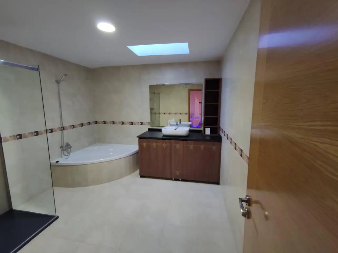 Bathroom of Flat for sale in Ponferrada  with Air Conditioner and Storage room