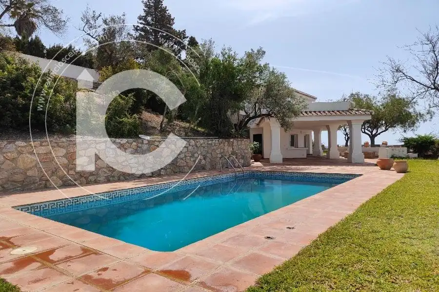 Chalet con piscina en venta en marina del este, imagen 14