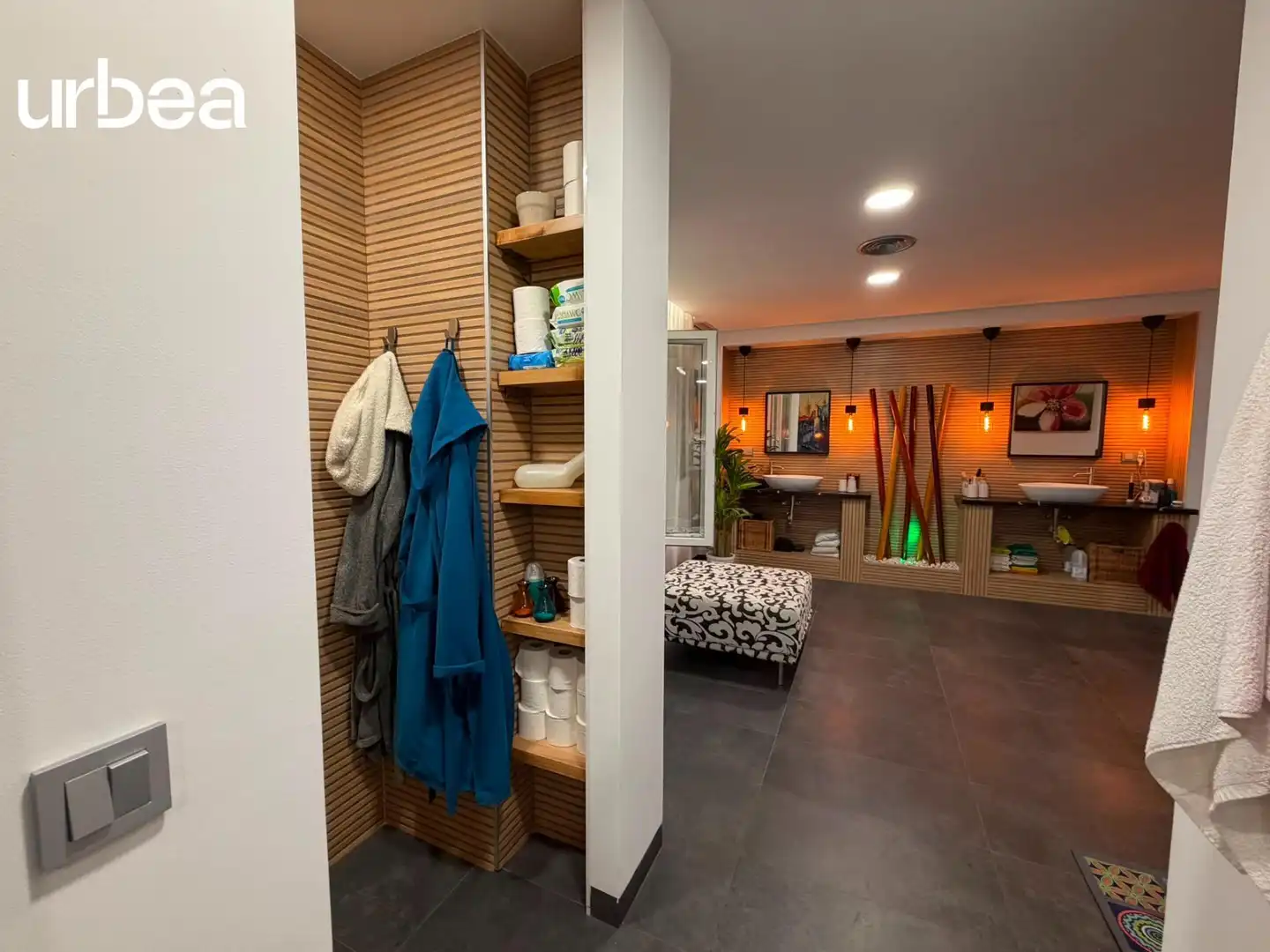 Baño de Planta baja en venta en Málaga con Aire acondicionado