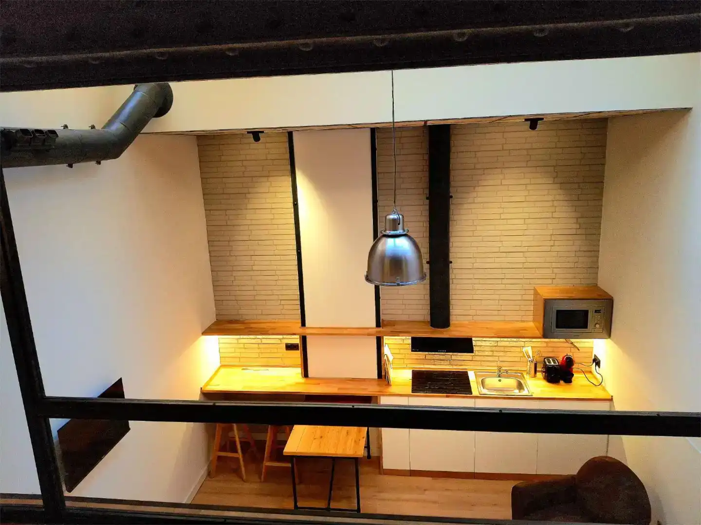Cuina de Loft de lloguer en Madrid amb Aire condicionat i Moblat