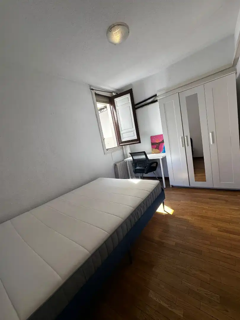 Dormitori de Pis en venda en Madrid amb Aire condicionat, Calefacció i Moblat