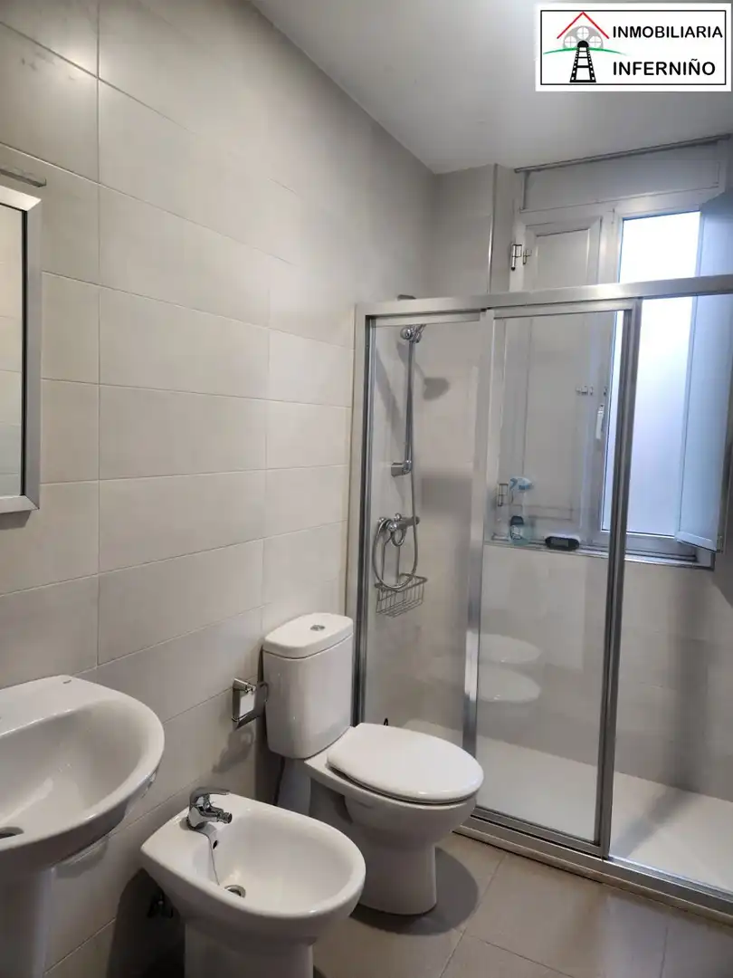 Bany de Edifici en venda en Ferrol