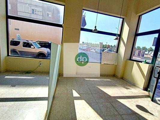 Local comercial en Venta en Maria Auxiliadora - Barriada de Llera