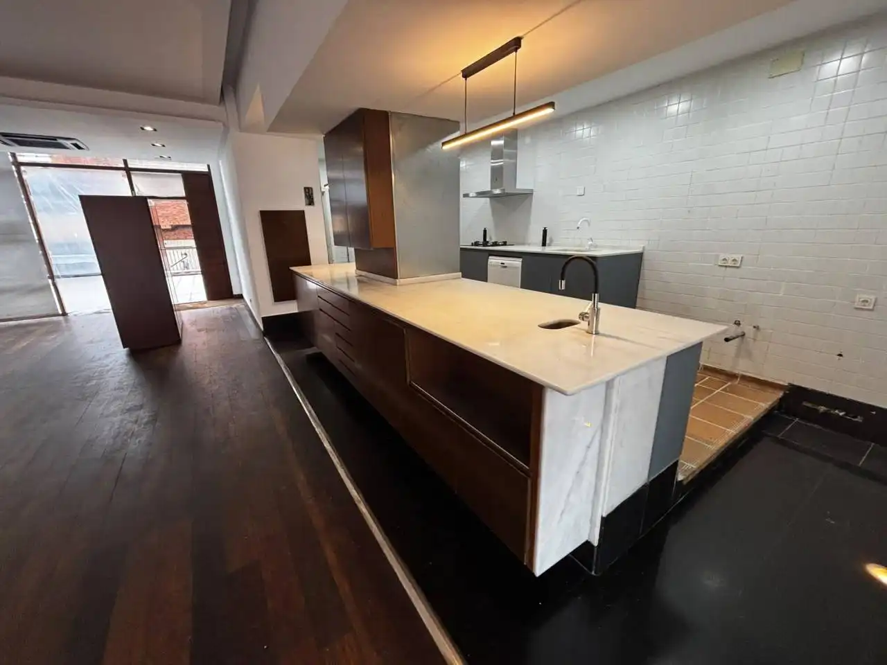 Cuina de Loft en venda en León Capital  amb Calefacció, Parquet i Traster