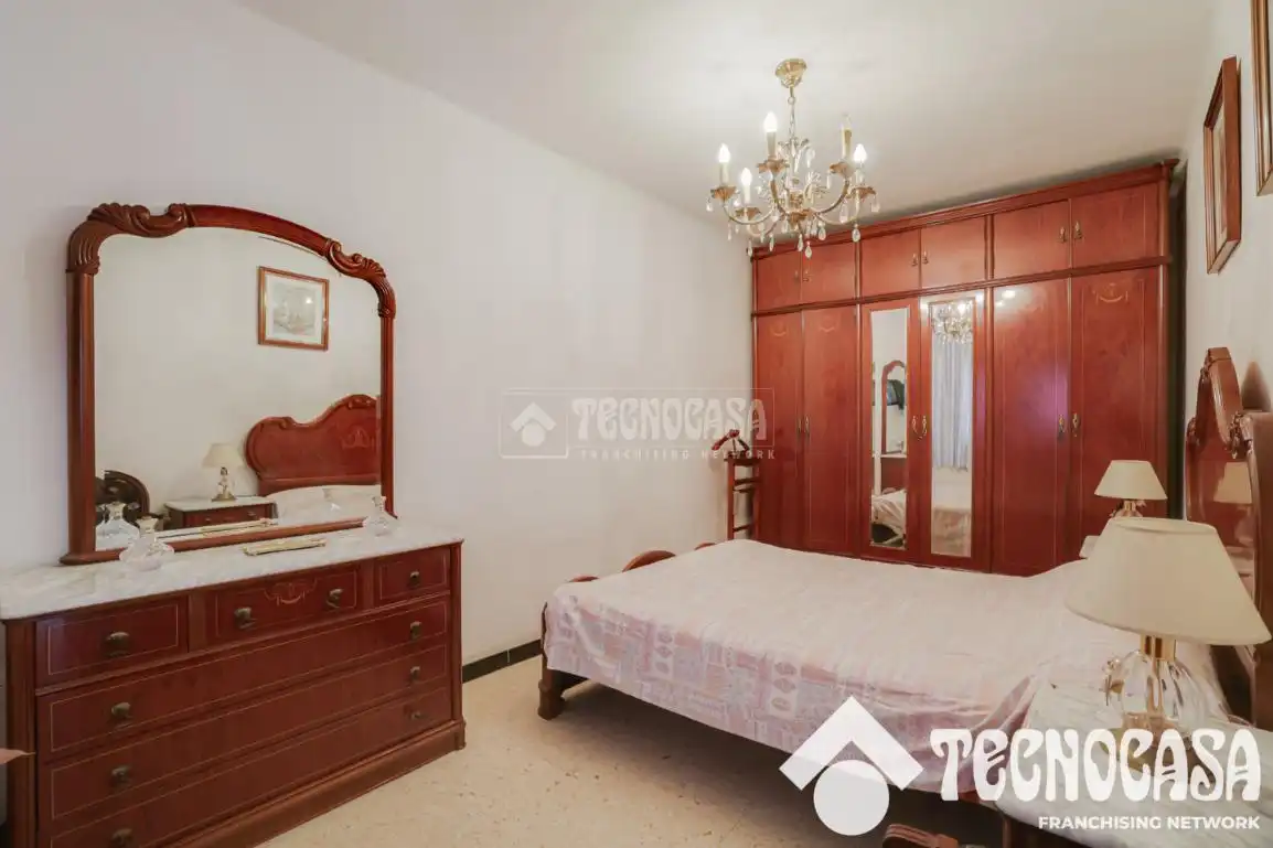 Habitación de Piso en venta en Badalona con Terraza