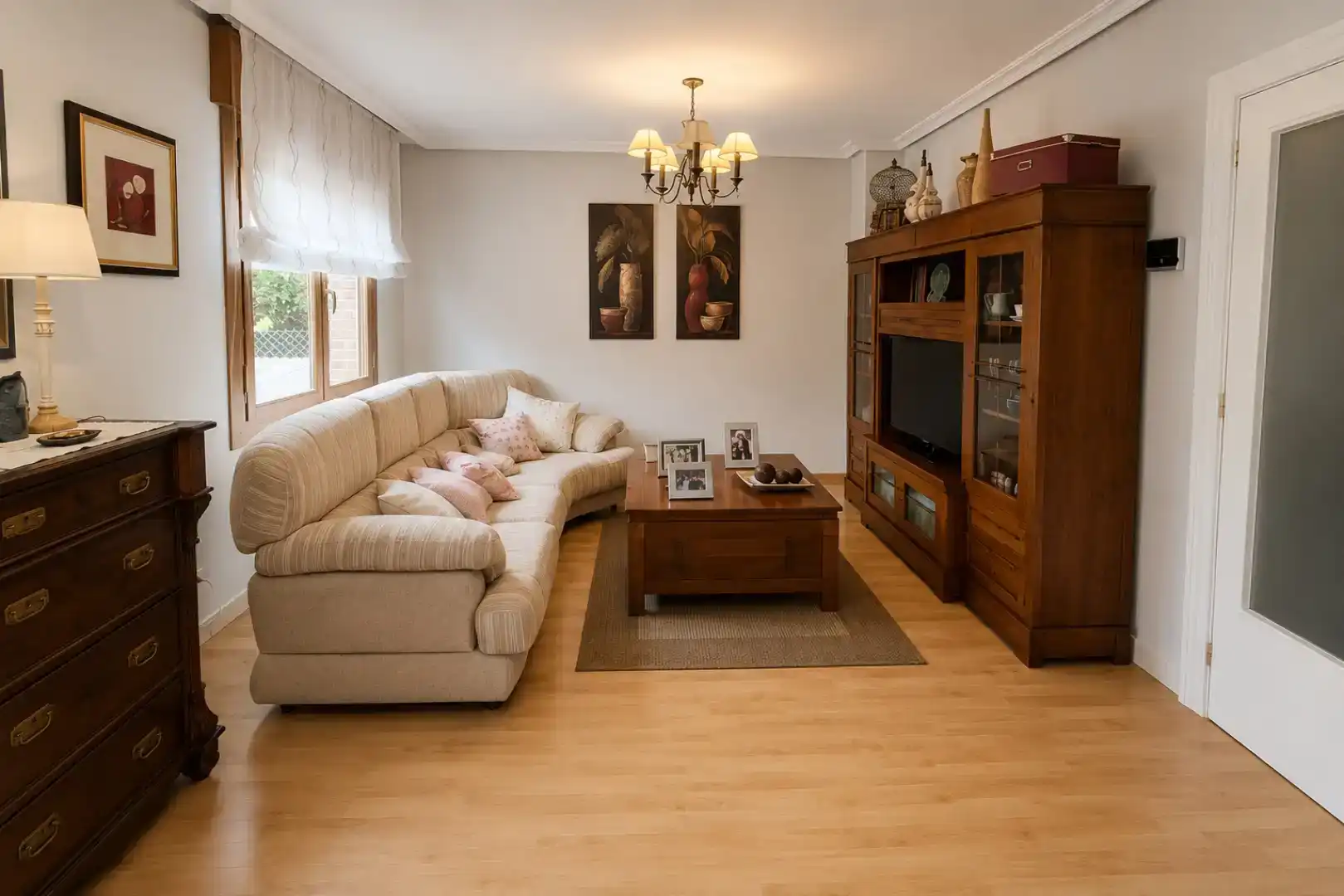 Sala d'estar de Pis en venda en Tudela amb Aire condicionat, Jardí privat i Parquet