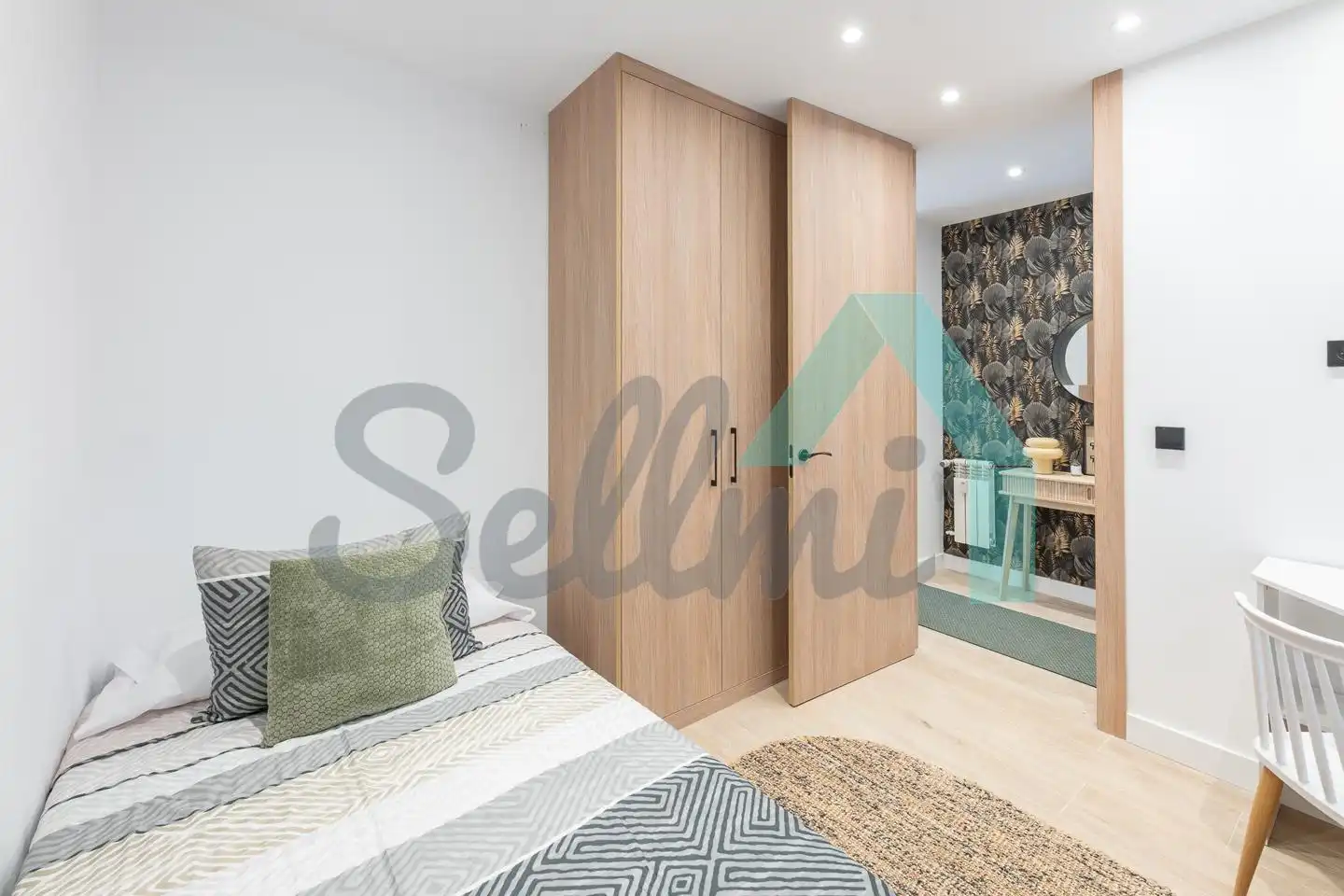 Flat for rent in Calle Real Oviedo, Masip