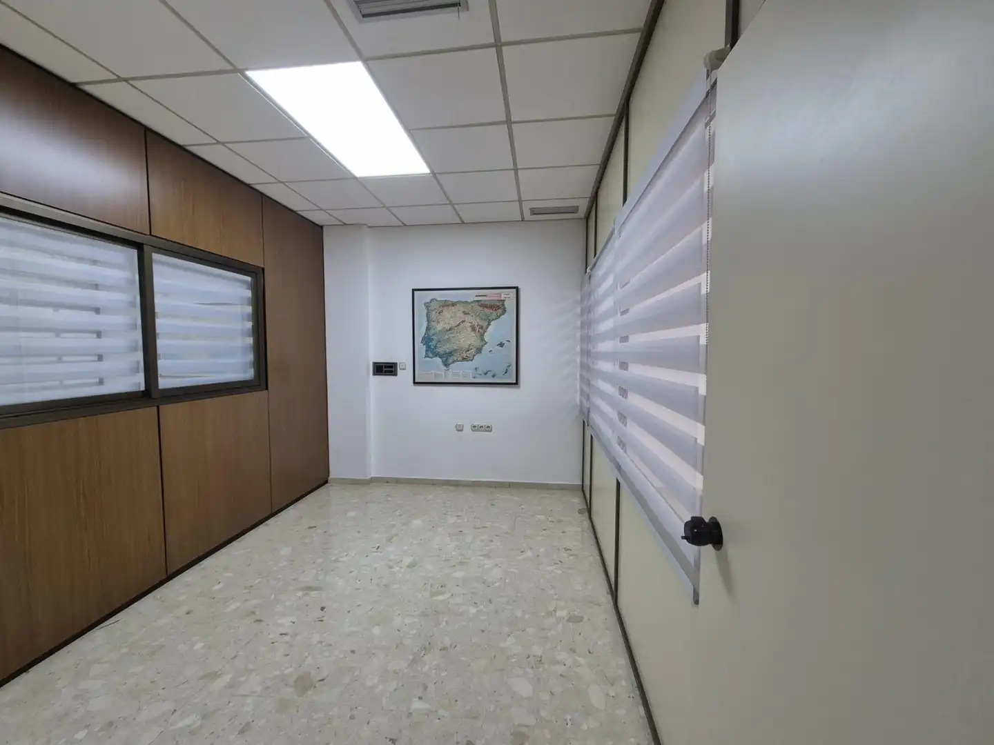 Office space for sale in Santa María del Águila, imagen 7