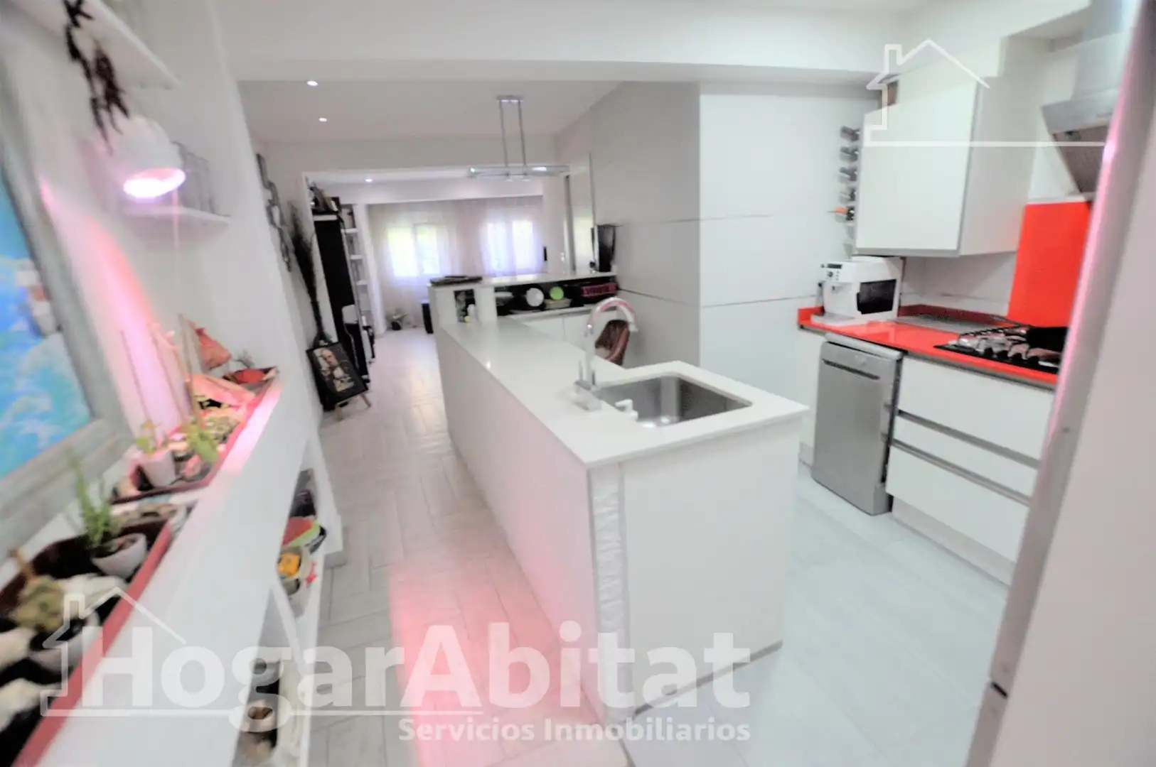 Kitchen of Flat for sale in  Valencia Capital  with Air Conditioner