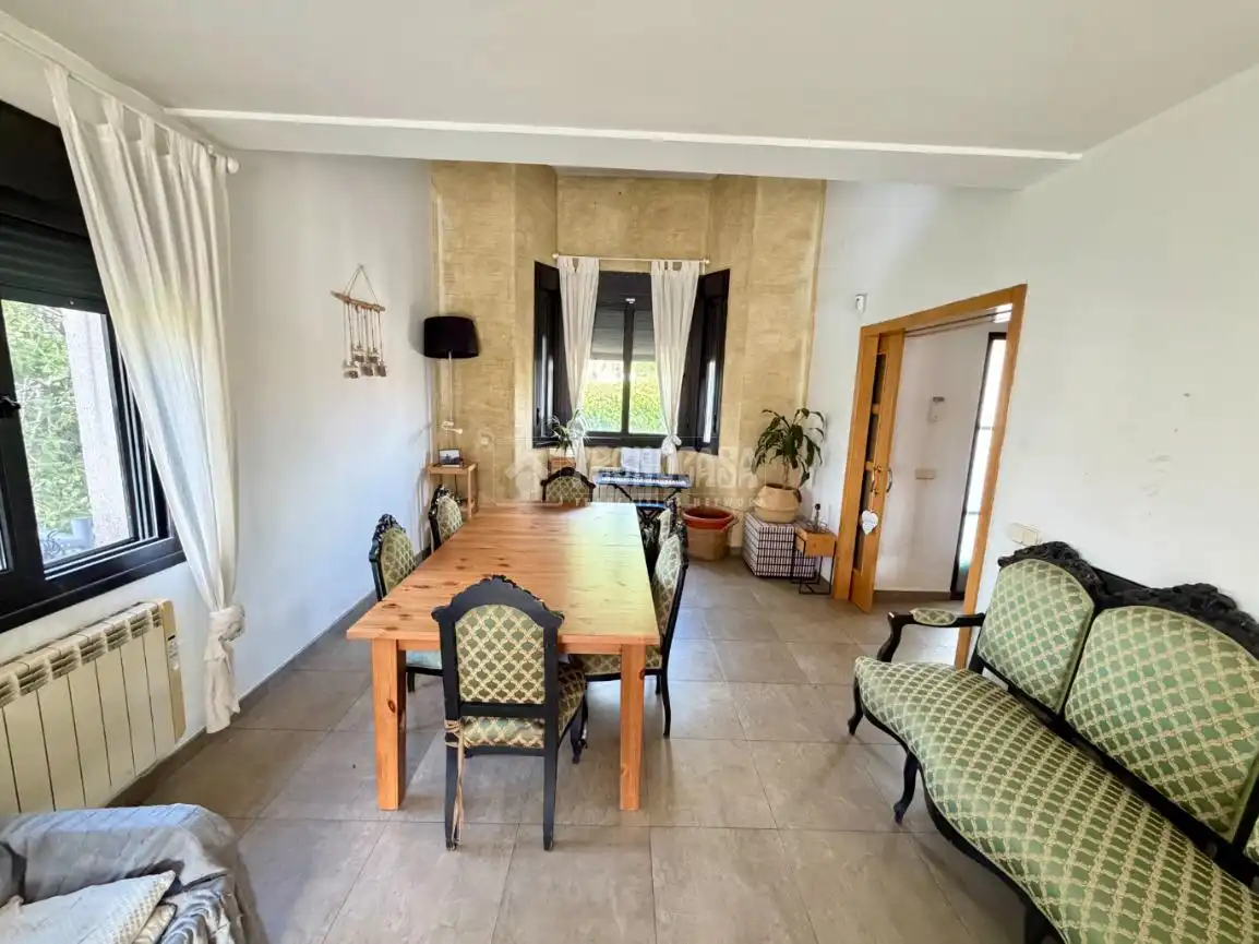 Comedor de Casa o chalet en venta en Serracines con Calefacción y Jardín privado