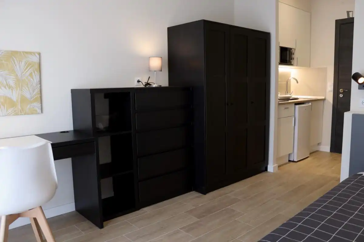Bedroom of Study for rent in Burjassot  with Air Conditioner, Furnished and Washing machine