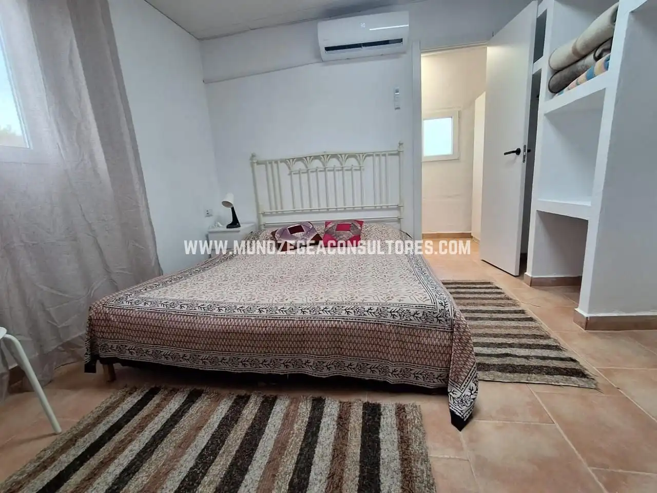 Dormitori de Casa o xalet de lloguer en Lucena amb Aire condicionat, Jardí privat i Terrassa