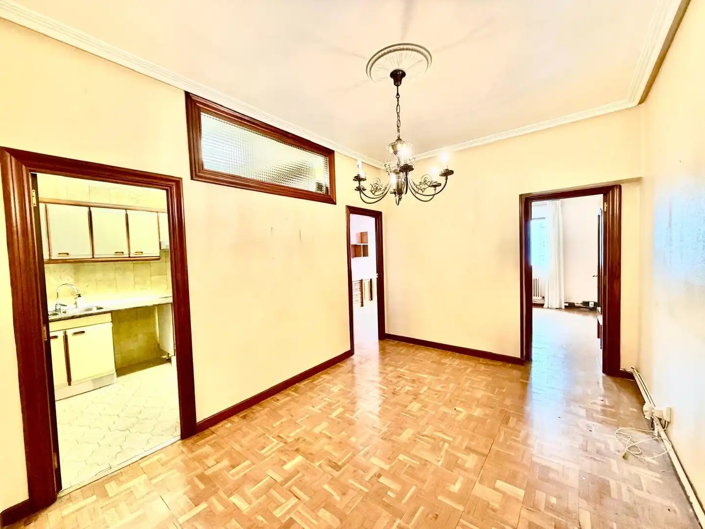 Comedor de Piso en venta en  Pamplona / Iruña con Calefacción