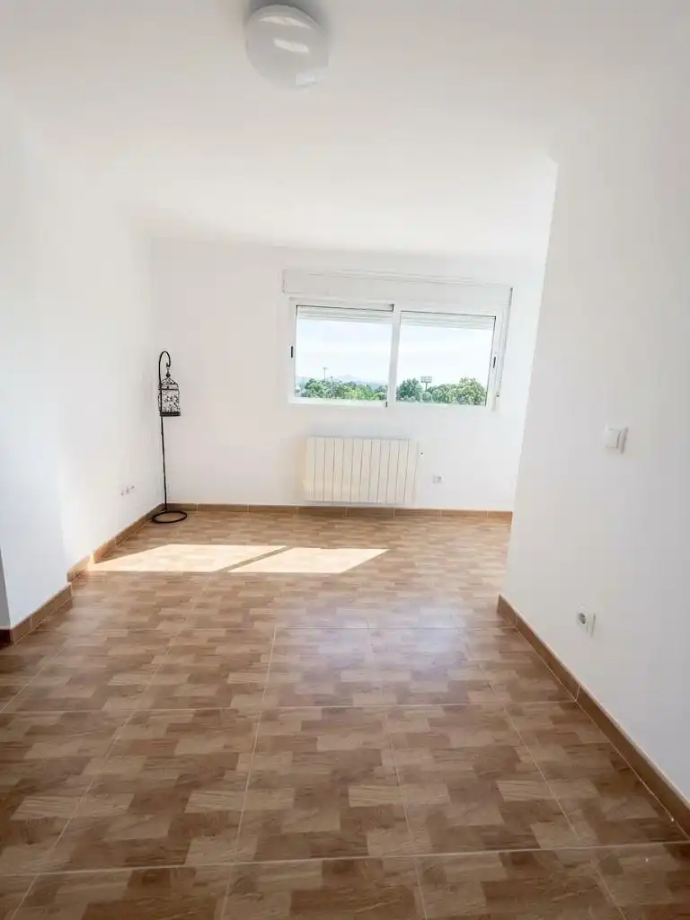 Dormitori de Casa o xalet en venda en Torremolinos amb Aire condicionat, Calefacció i Jardí privat