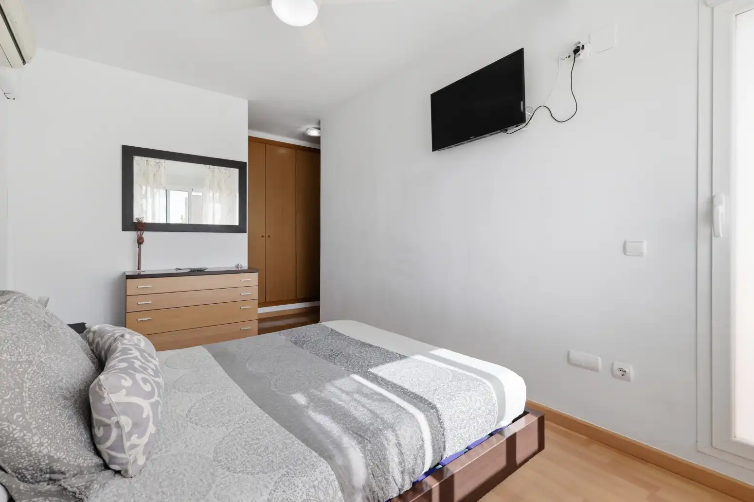 Habitación de Piso en venta en Málaga con Aire acondicionado, Parquet y Terraza