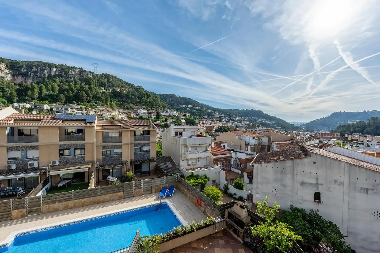 Vista exterior de Casa o chalet en venta en Vallirana con Aire acondicionado, Calefacción y Jardín privado