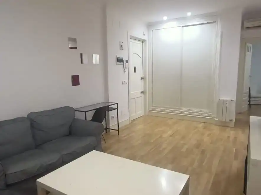 Flat for rent in  Madrid Capital  with Air Conditioner