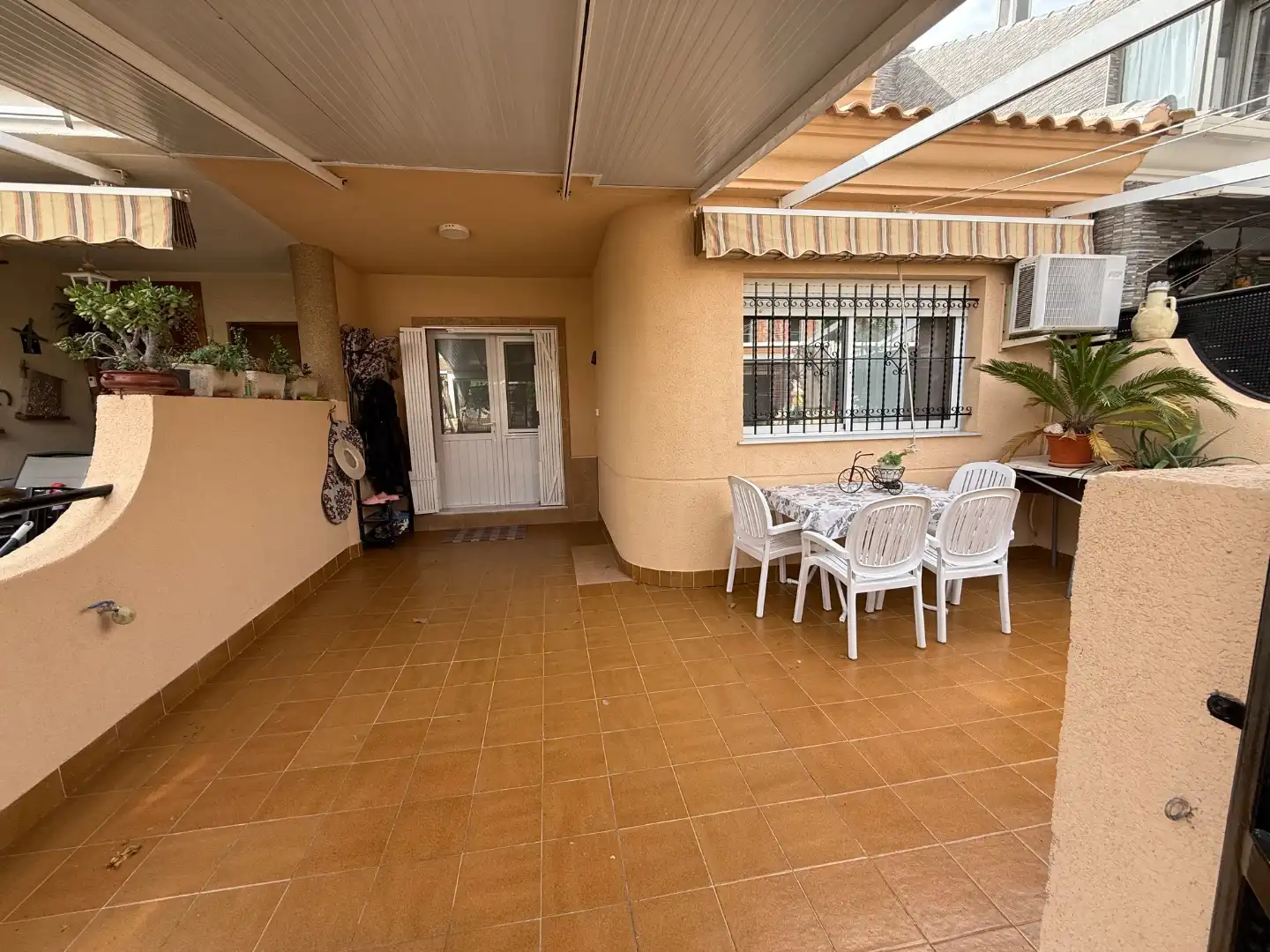 Adossat en venda a Calle manuel acedo 68