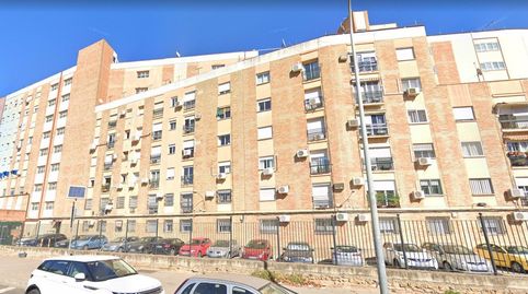Foto 2 de Habitación en Avenida Ramon y Cajal, El Plantinar – Avda. La Paz - El Juncal, Sevilla Capital