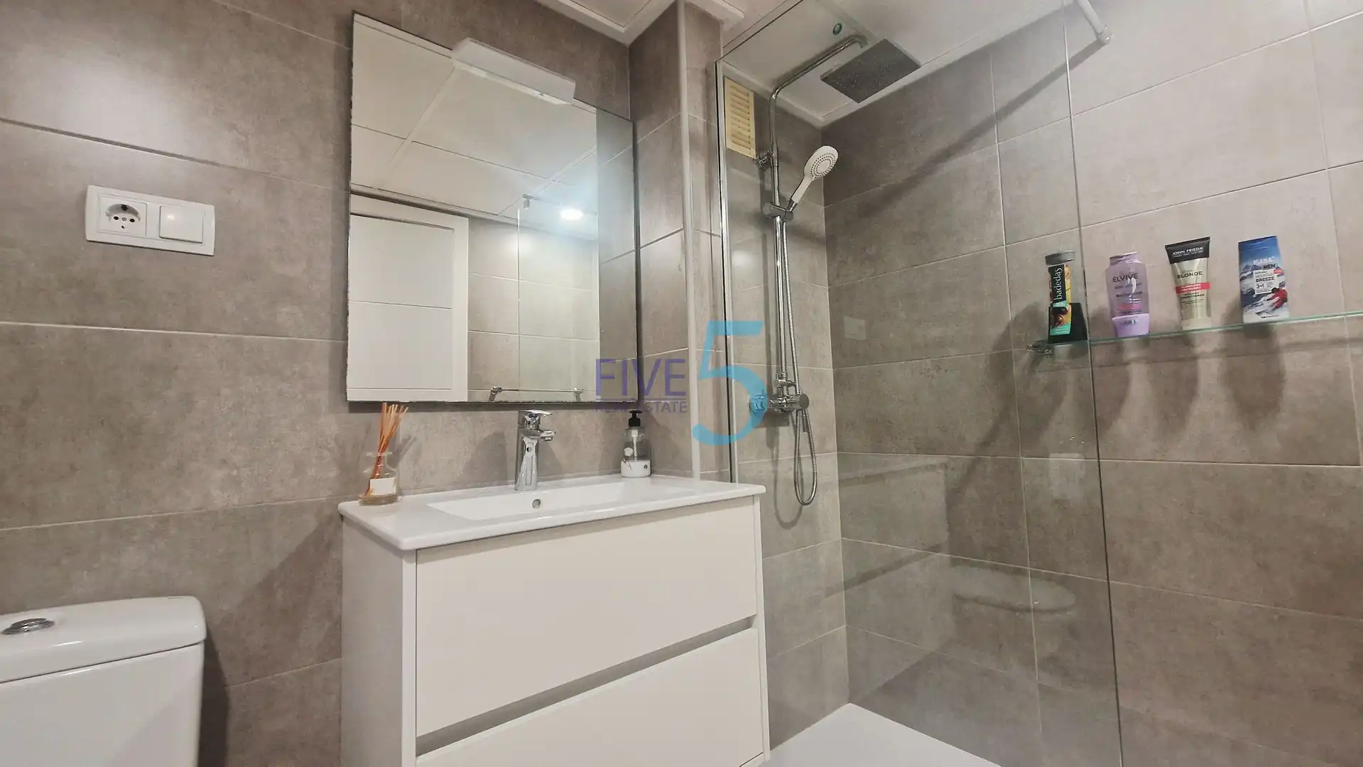 Flat with terrace for sale in San Cayetano, imagen 24