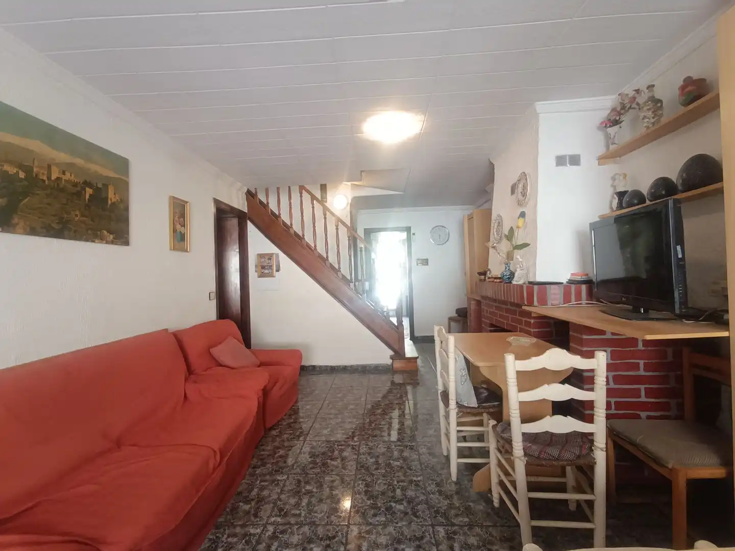 Haus zum Verkauf in Badalona mit Terrasse und Abstellraum
