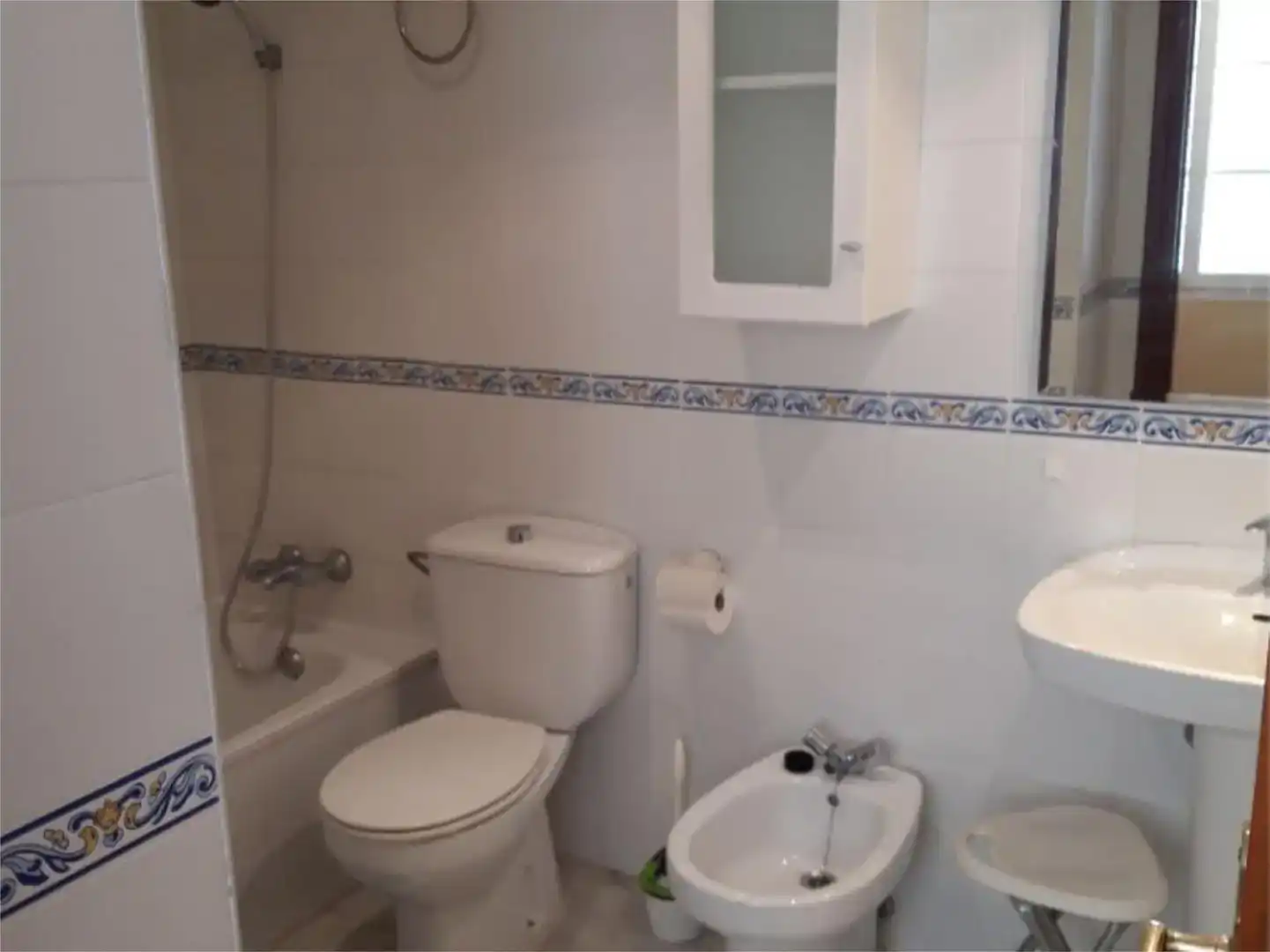 Bany de Pis en venda en Badajoz amb Aire condicionat, Parquet i Moblat