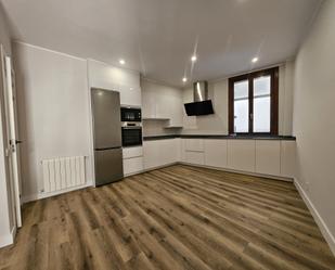 Kitchen of Flat to rent in Gernika-Lumo  with Balcony