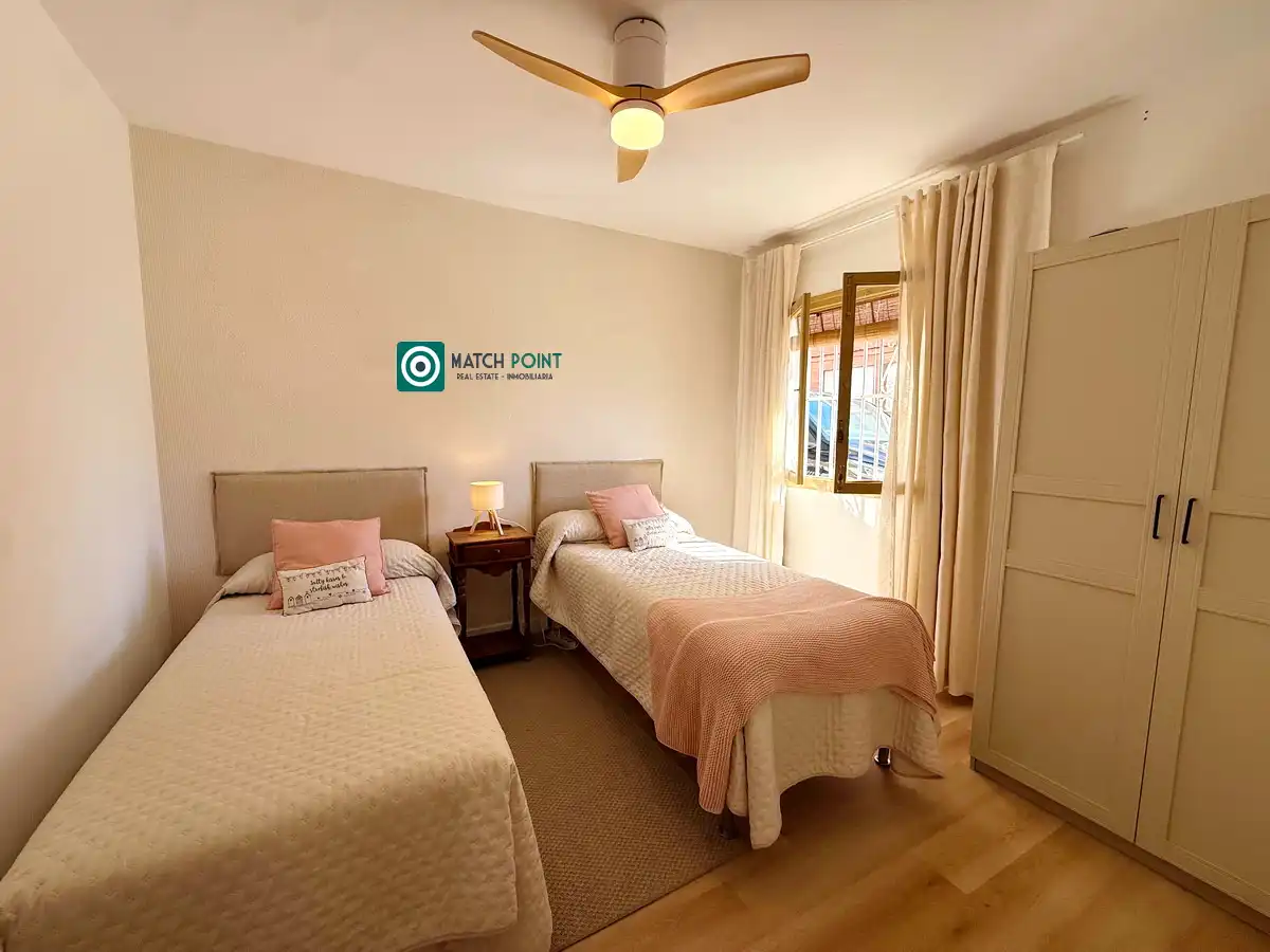 Habitación de Casa o chalet en venta en Almuñécar