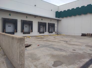 Nau industrial de lloguer a Avenida Tecnologia